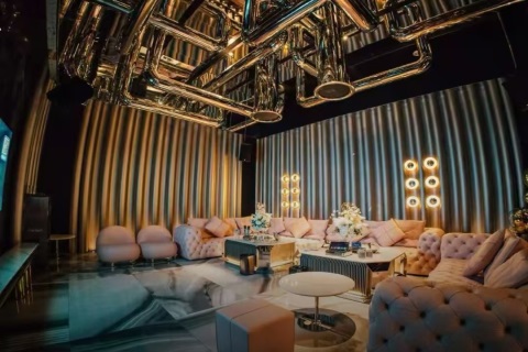 揭阳KTV娱乐场所招聘促销员!旺季日结无需经验管住